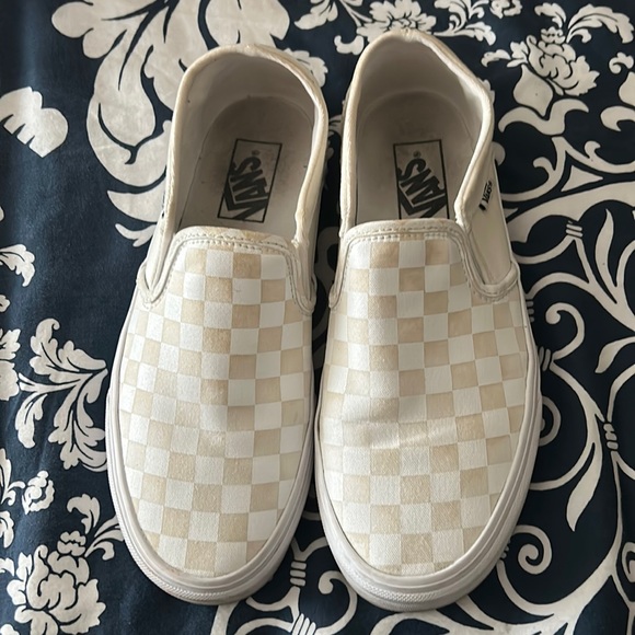 Vans Shoes - Women’s white checkered Vans size 9